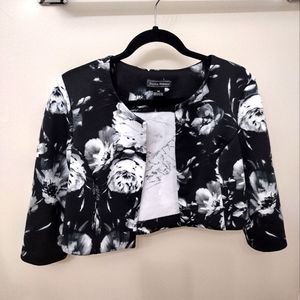 Jessica Howard 14P Black and White Cropped Jacket